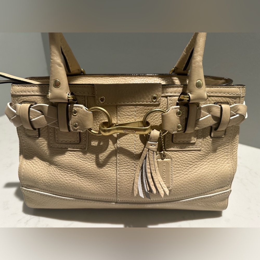 Coach Beige Pebbled Leather Hampton Tote Bag - Picture 10 of 16